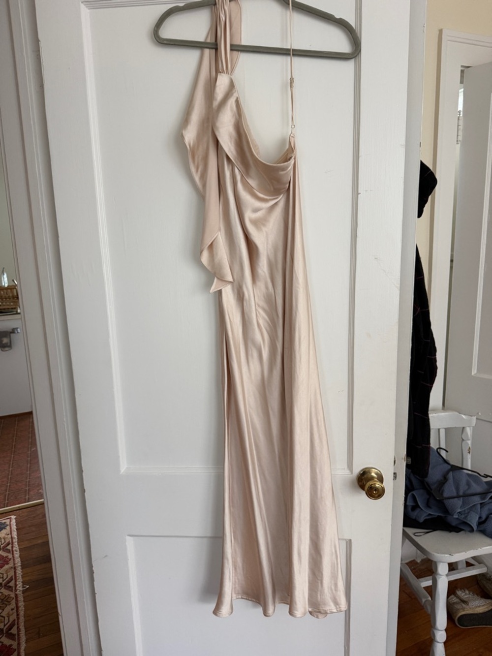 Selfie Leslie One-Shoulder Satin Dress in Champagne